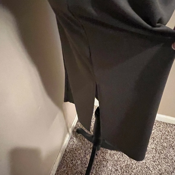 H&M Elegant Taupe Midi Shift Dress w/ side slits, short sleeves & V-neck, Small - Picture 5 of 9